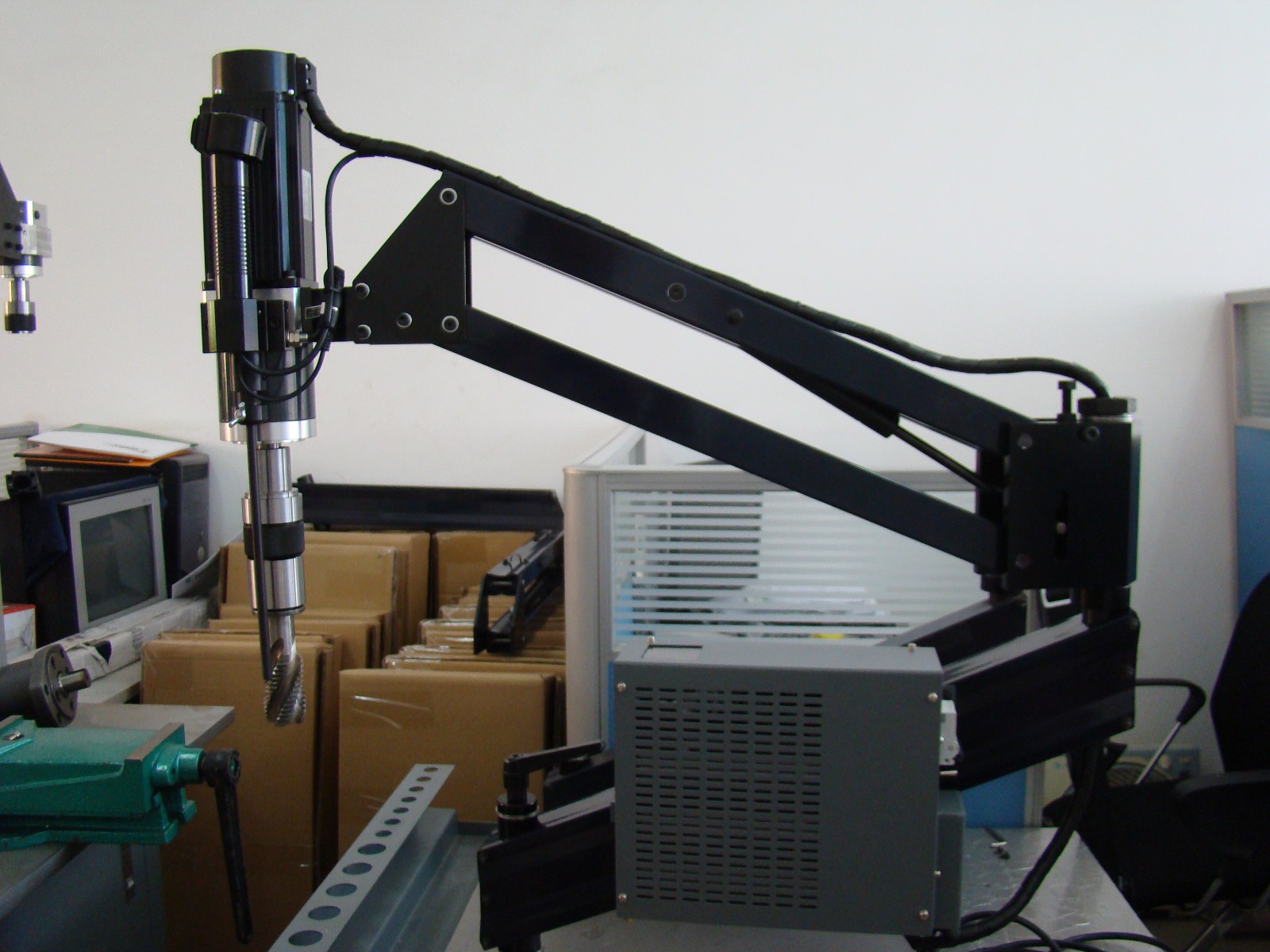 LFD904-33   (���L1.2��)