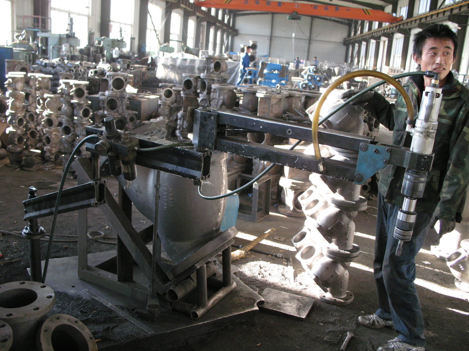 本文獻給不嫌臟累工資低仍舊奮斗在機械廠，未曾離開的你！